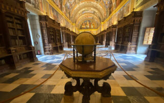 Real Biblioteca del Monasterio de San Lorenzo de El Escorial: Centro de saber Real Biblioteca del Monasterio de San Lorenzo de El Escorial: Centro de saber
