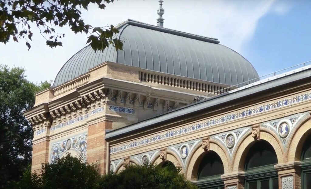 Palacio de Velázquez Palacio de Velázquez