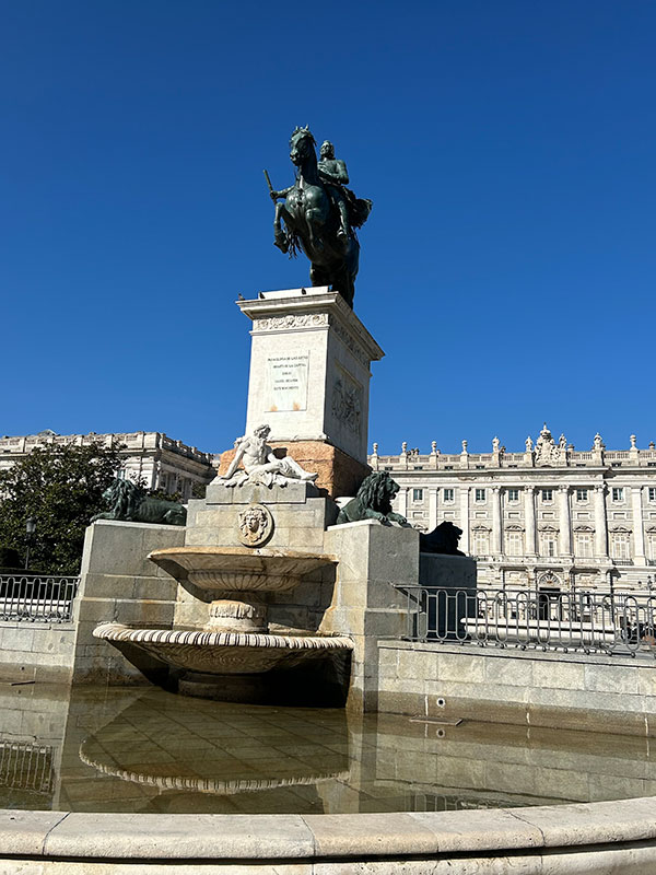 estatua-estanque estatua-estanque