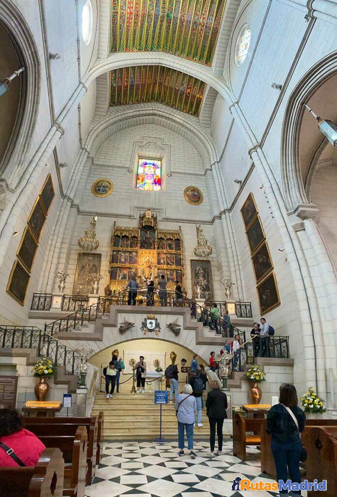 La Catedral de la Almudena, Madrid La Catedral de la Almudena, Madrid