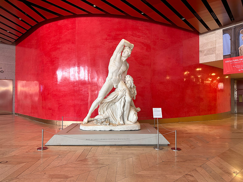 museo-prado-estatua museo-prado-estatua