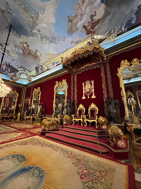 sala-del-trono sala-del-trono