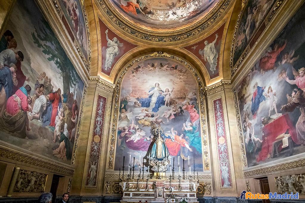 Altar principal e imagen de la Nuestra Señora de los Ángeles Altar principal e imagen de la Nuestra Señora de los Ángeles